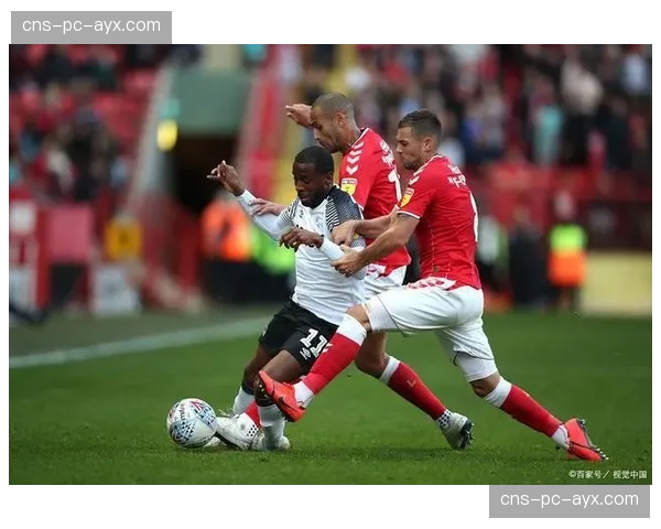 朗斯1-1绝平里尔，戴维先拔头筹，瓦希补时阶段救主
