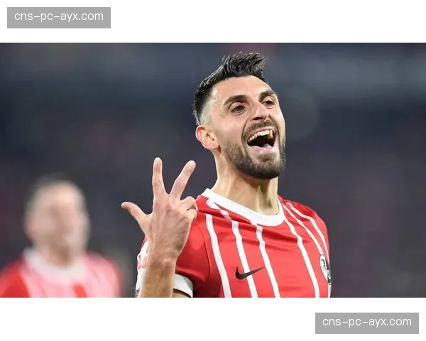 勒沃库森后卫宽萨和巴斯克斯有望在客战多特时复出